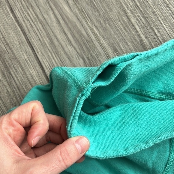 Lululemon Wide Leg Crop Turquoise Size 4 - Picture 9 of 13